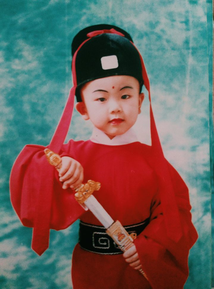 【回忆】小时候拍照，你都扮演过什么角色？